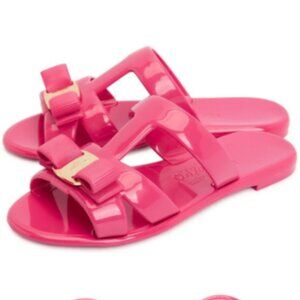 SALVATORE FERRAGAMO - Lylia J Bow T-strap Pink PVC Sandals - 9W - almost NIB!